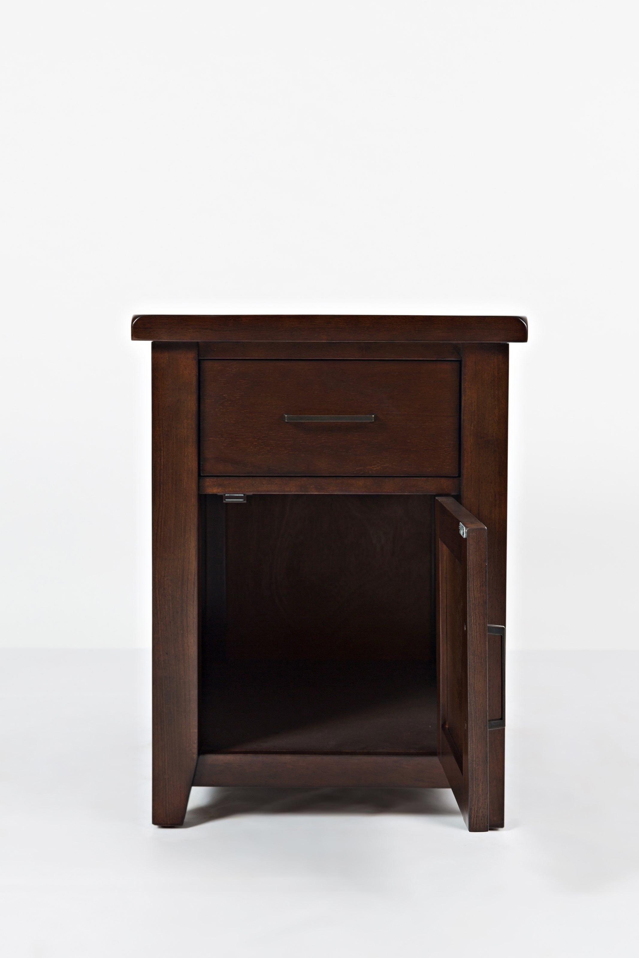 Jofran Twin Cities 17907 Twin Cities Transitional Chairside Table